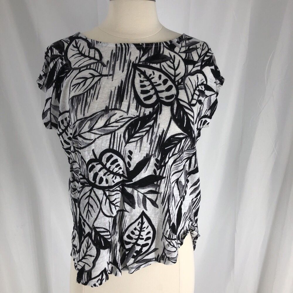 Tahari Linen Floral Short Sleeve Top Black White Size L Tropical Coastal Casual